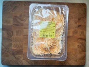 Диспенсеры для снеков: Сыр Чечил паутинка (краб)  500 гр.