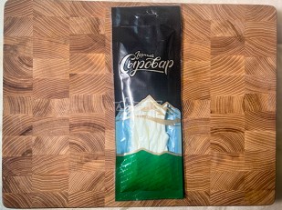 Сурские гренки Камчатский краб (100 гр): Сыр 60 гр ГОРНЫЙ СЫРОВАР (Нити)